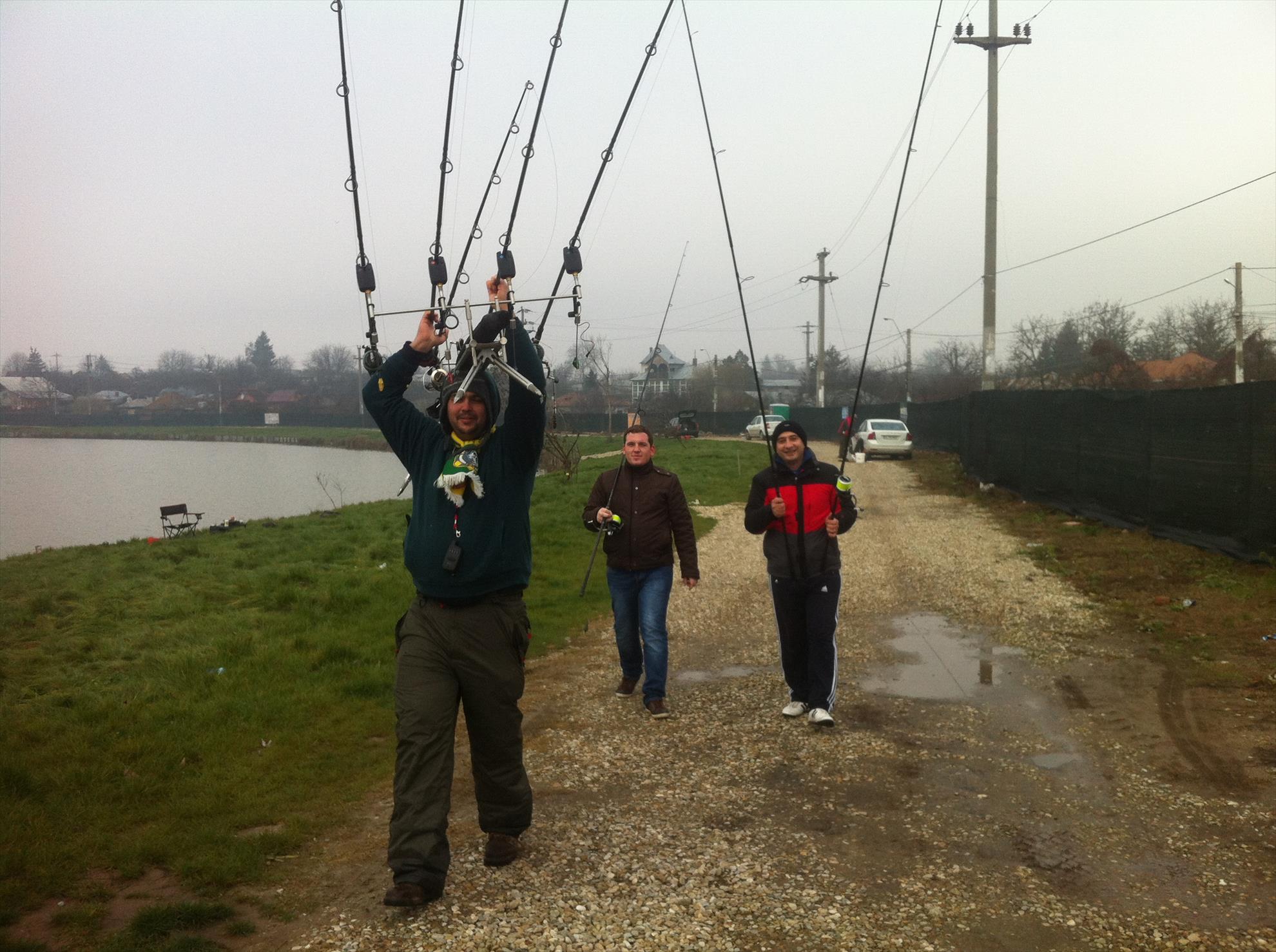 Diverse :) - Lansete, lansete de vanzare aveeeem...rod-pod, senzori, avem de toate :)))